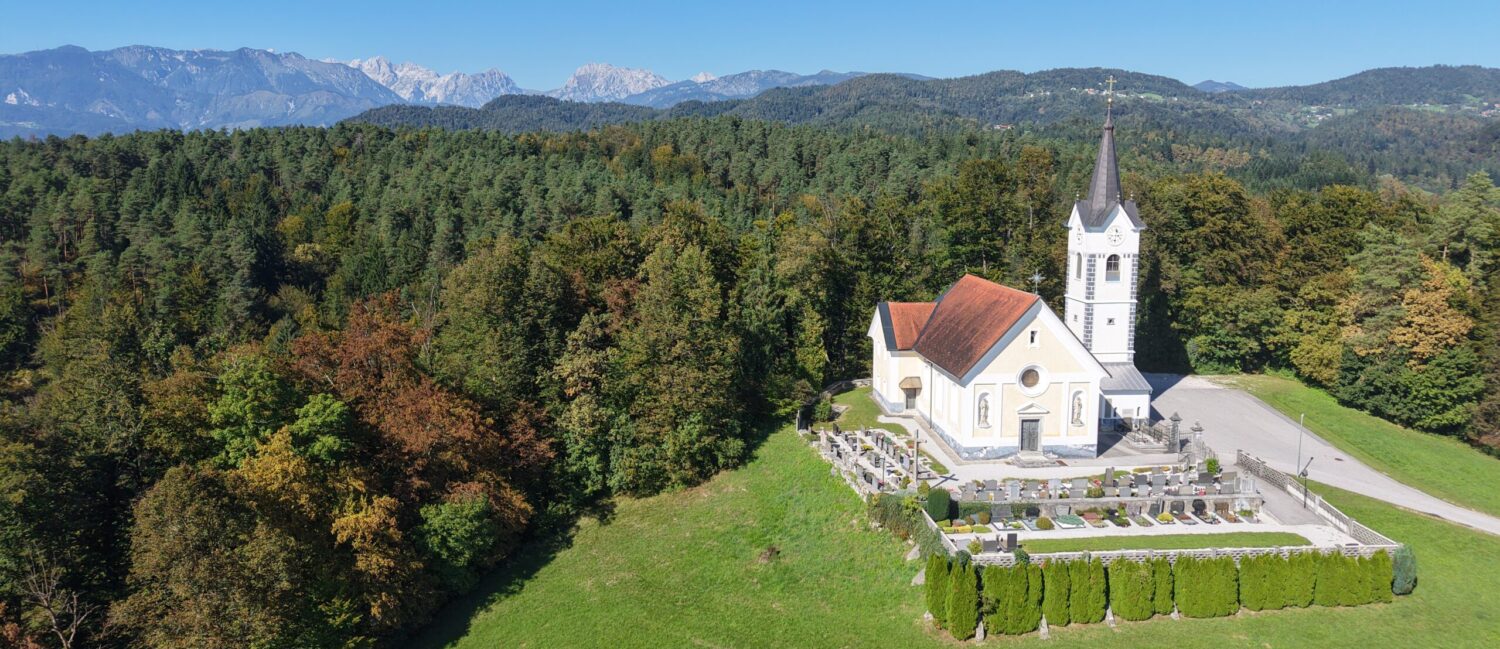Župnija Rova